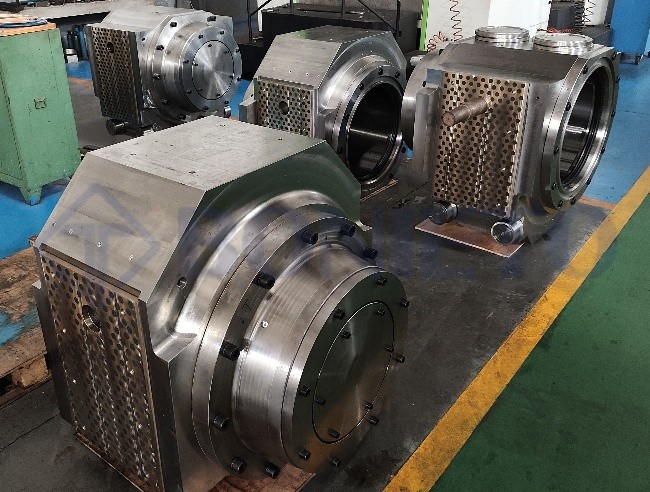 cold rolling ill back up chock assembly